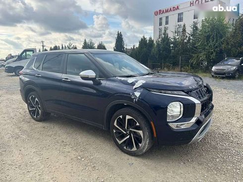 Mitsubishi Outlander 2022 - фото 3