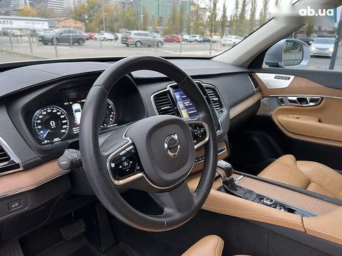 Volvo XC90 2015 - фото 28