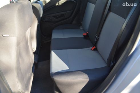Ford Fiesta 2018 серый - фото 12