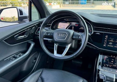Audi Q7 2021 - фото 24
