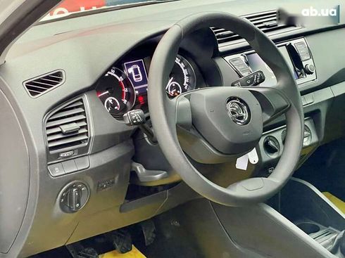 Skoda Fabia 2021 - фото 27