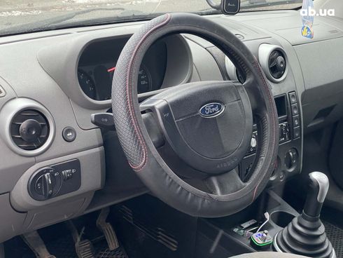 Ford Fusion 2003 черный - фото 13