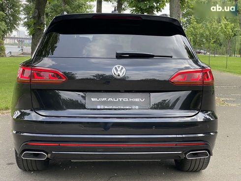 Volkswagen Touareg 2019 - фото 22