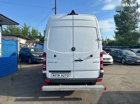 Mercedes-Benz Sprinter 2017 - фото 7