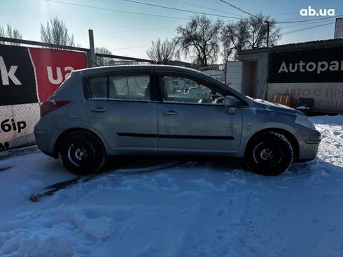 Nissan Tiida 2008 серый - фото 7