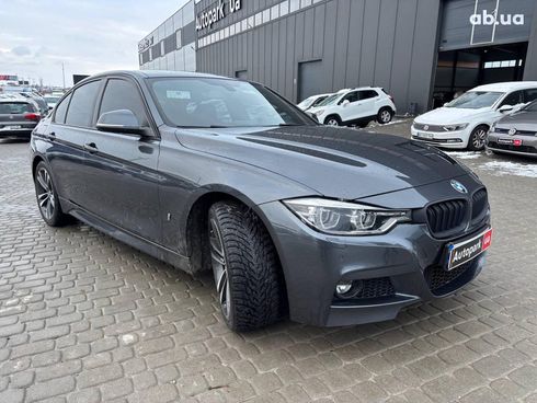 BMW 3 серия 2017 серый - фото 3