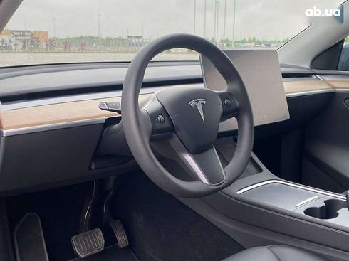 Tesla Model Y 2023 - фото 10