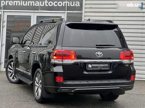 Toyota Land Cruiser 2016 - фото 9
