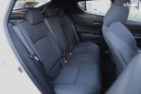 Toyota C-HR 2019 - фото 7