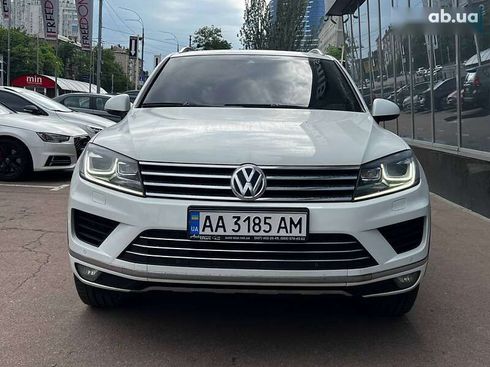 Volkswagen Touareg 2015 - фото 2