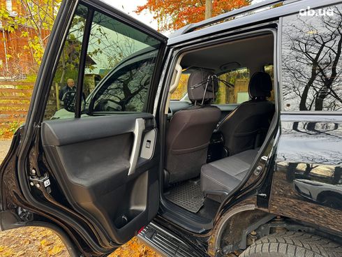 Toyota Land Cruiser Prado 2018 черный - фото 24