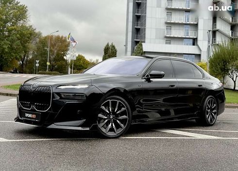 BMW 7 серия 2023 - фото 6