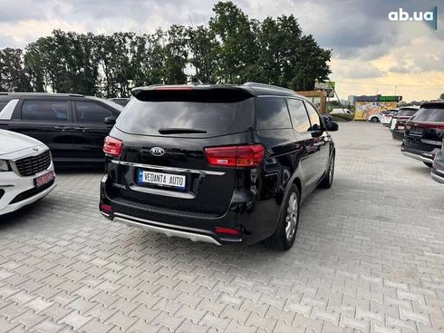 Kia Carnival 2018 - фото 5