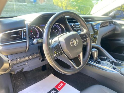 Toyota Camry 2018 черный - фото 25