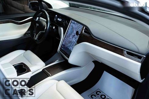 Tesla Model X 2017 - фото 13