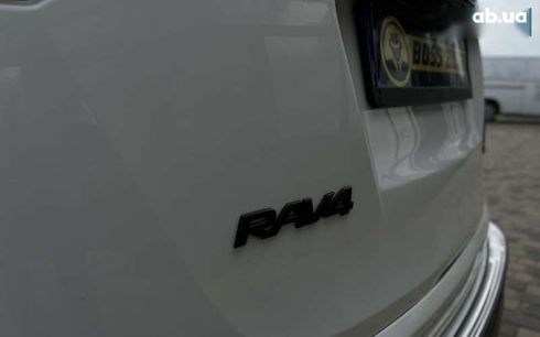 Toyota RAV4 2018 - фото 10