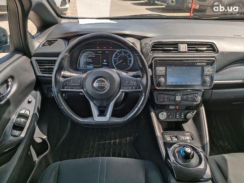 Nissan Leaf 2019 черный - фото 31