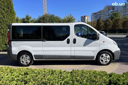 Opel Vivaro 2013 - фото 8