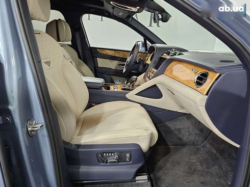 Bentley Bentayga 2022 - фото 20