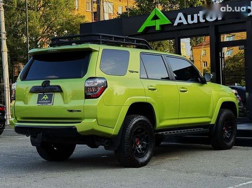 Toyota 4Runner 2021 - фото 17