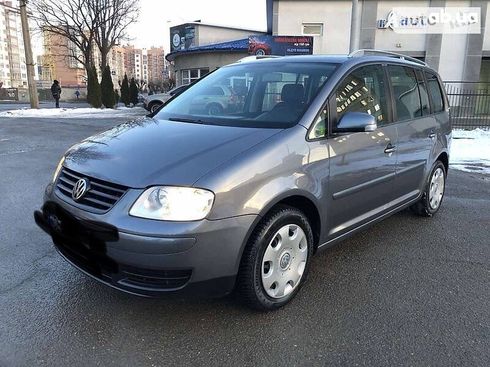 Volkswagen Touran 2004 серый - фото 2