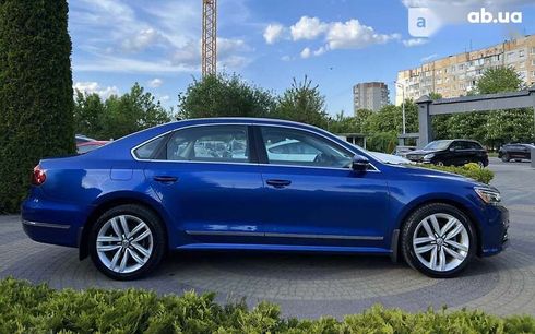 Volkswagen Passat 2017 - фото 8