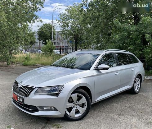 Skoda Superb 2016 - фото 6