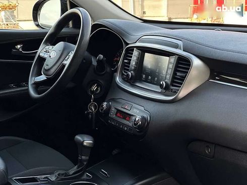 Kia Sorento 2019 - фото 15