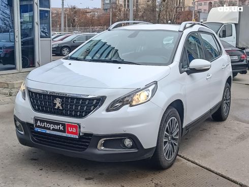 Peugeot 2008 2017 белый - фото 3