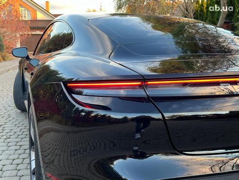 Porsche Taycan 2022 черный - фото 12