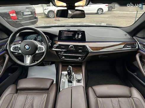 BMW 5 серия 2018 - фото 18