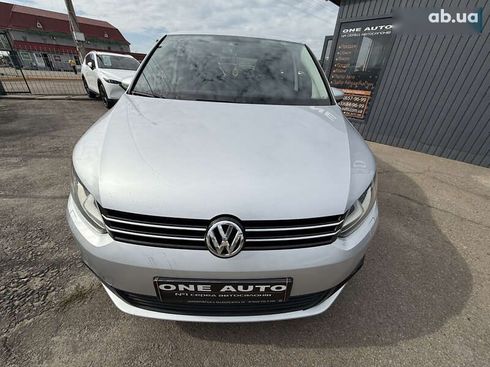 Volkswagen Touran 2012 - фото 9