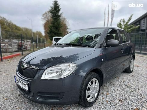 Skoda Fabia 2009 - фото 2