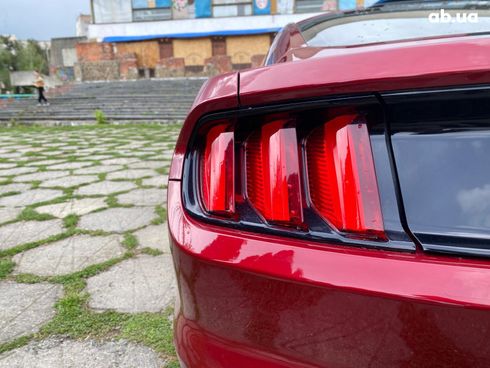 Ford Mustang 2016 красный - фото 21