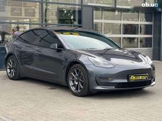 Продаж вживаних Tesla Model 3 2023 року - купити на Автобазарі