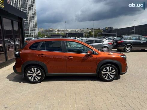 Suzuki S-Cross 2023 - фото 9