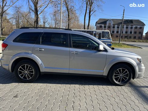 Dodge Journey 2018 серебристый - фото 19