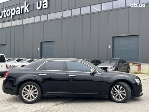 Chrysler 300 2018 черный - фото 22