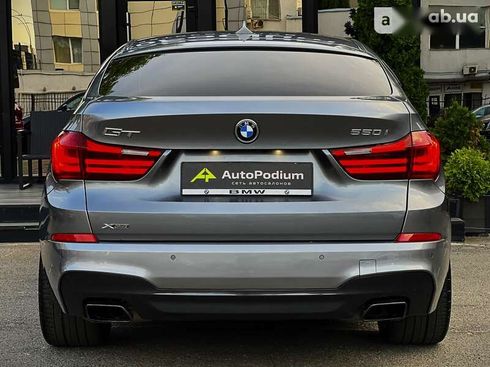 BMW 5 серия 2015 - фото 12