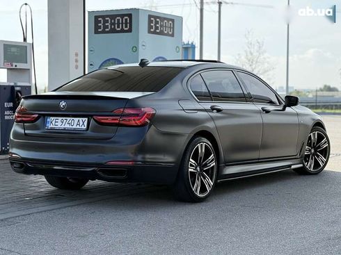 BMW 7 серия 2016 - фото 8