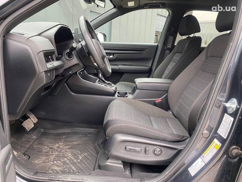 Honda CR-V 2023 серый - фото 21