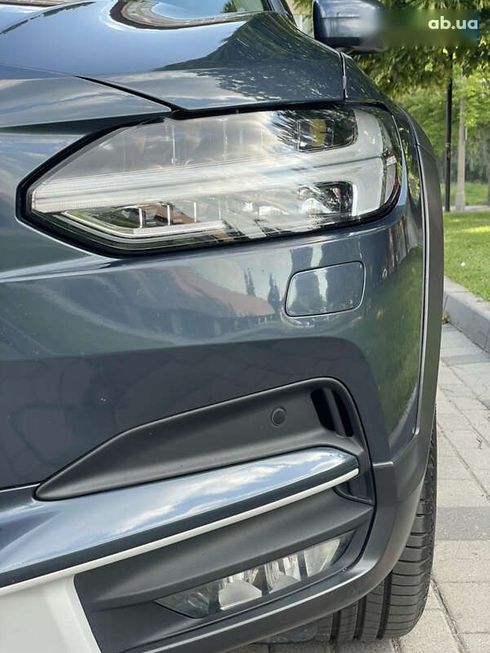 Volvo V90 Cross Country 2018 - фото 12
