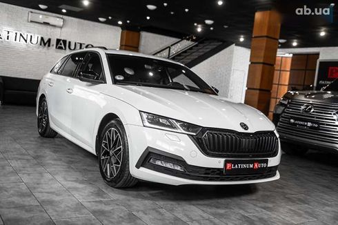 Skoda Octavia 2021 - фото 18