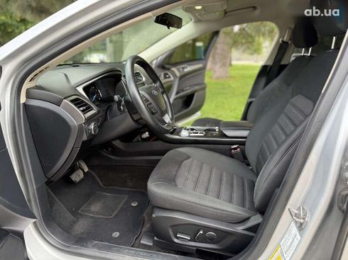 Ford Fusion 2018 - фото 16