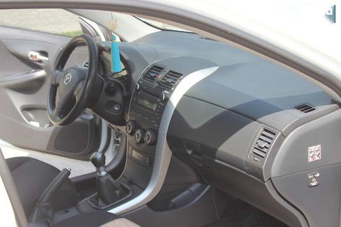 Toyota Corolla 2009 - фото 23