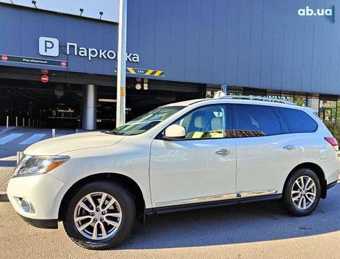 Nissan Pathfinder 2015 - фото 8