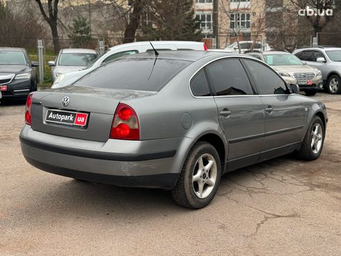 Volkswagen Passat 2001 серый - фото 6