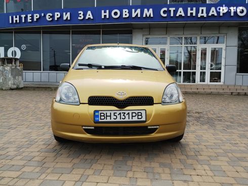 Toyota Yaris 1999 желтый - фото 6