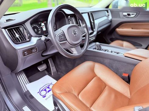 Volvo XC60 2019 - фото 9