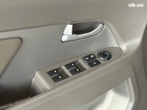 Kia Sportage 2010 синий - фото 10